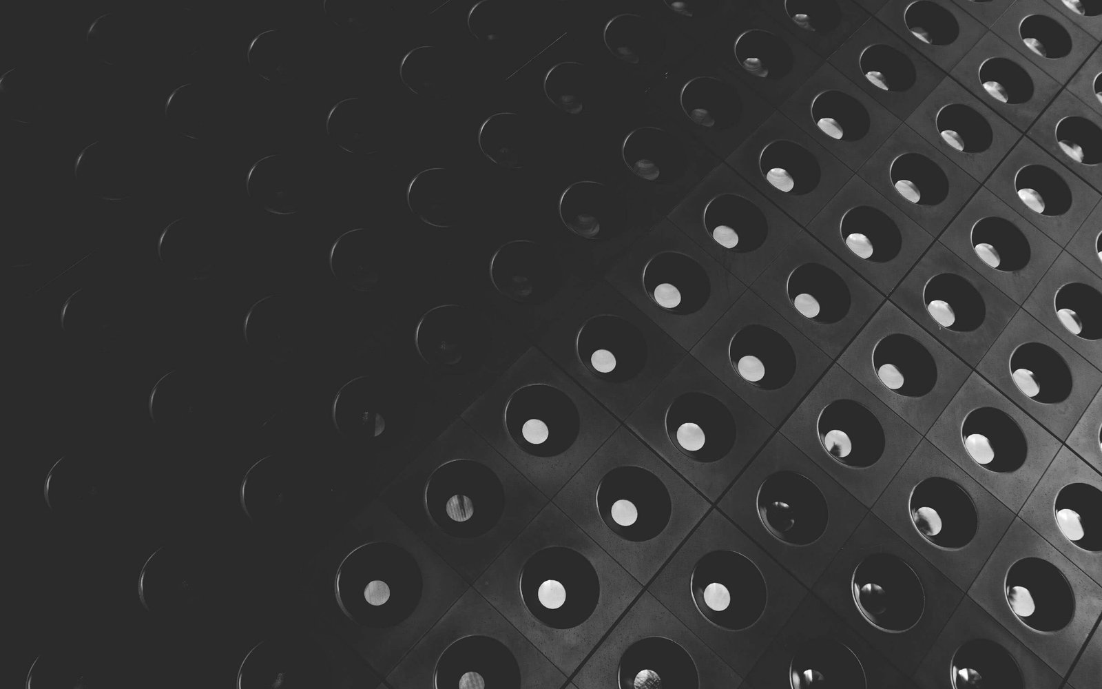 Glint screen 1